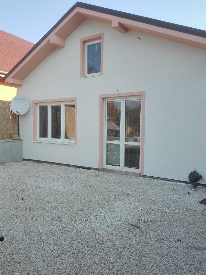 Halex 4 Villa Bojna Exterior photo